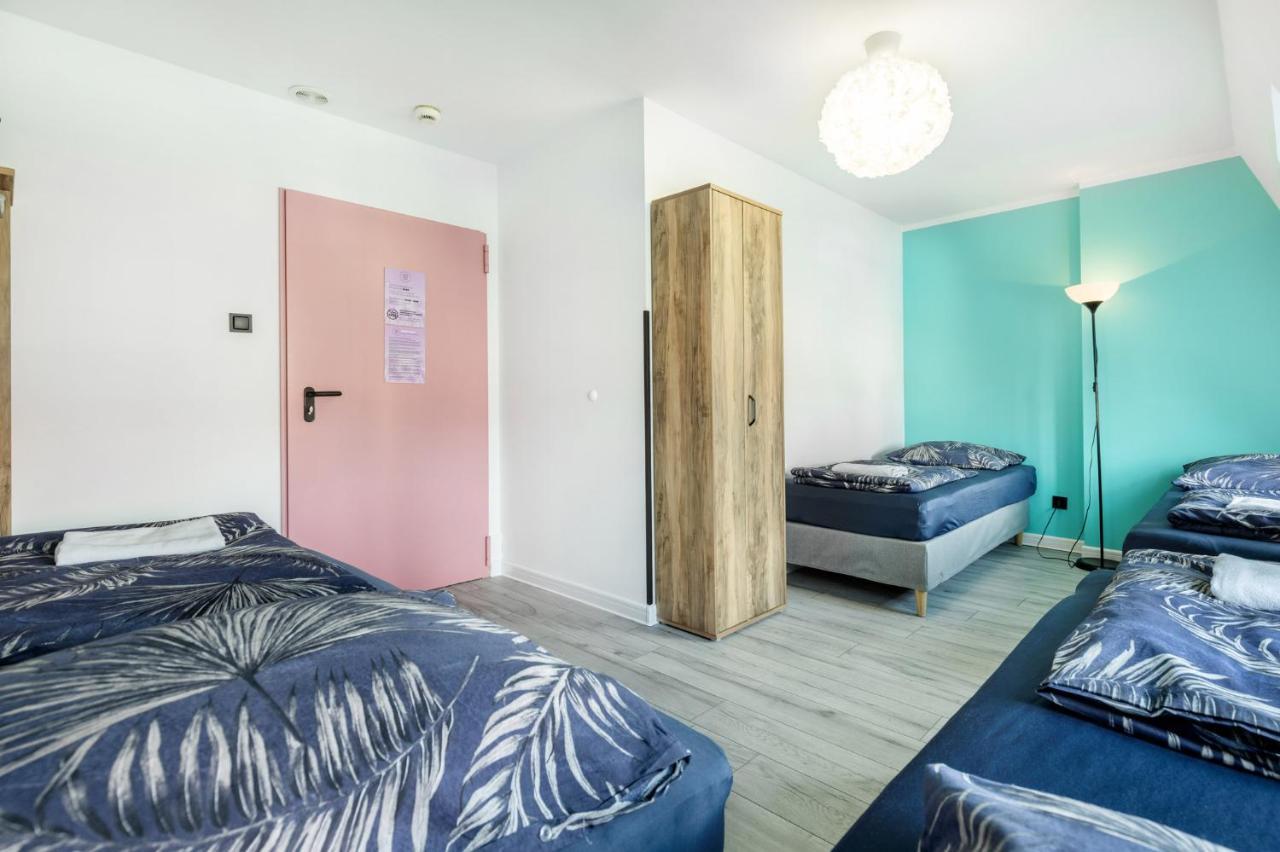 Vice City Hostel Wrocław Buitenkant foto